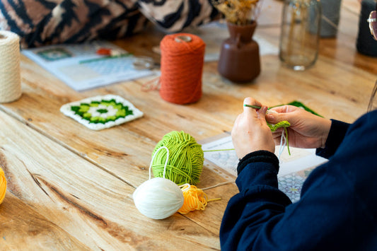 Kit tricot débutant : comment choisir et commencer sans se perdre